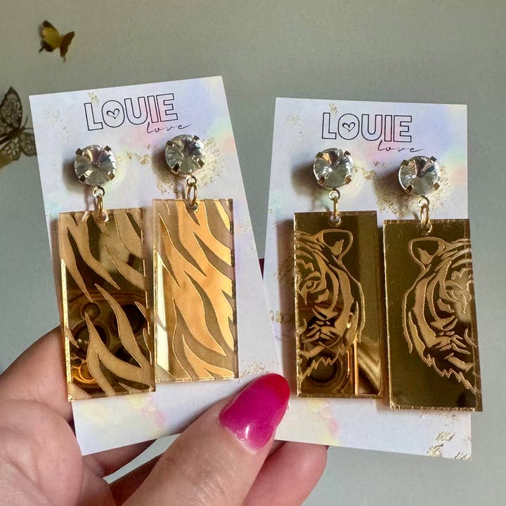 Louie Love - Vente Boucles d'oreilles pendantes - Boucles d'oreilles rectangulaires en forme de tête de tigre en acrylique doré 6