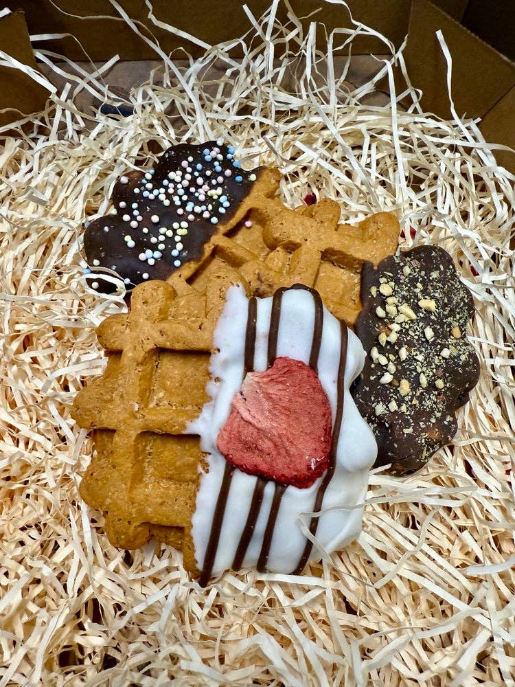 Life Of Riley Bakery Ltd - Wholesale Pet Treats - Dog - Doggy Waffles - Box of 84