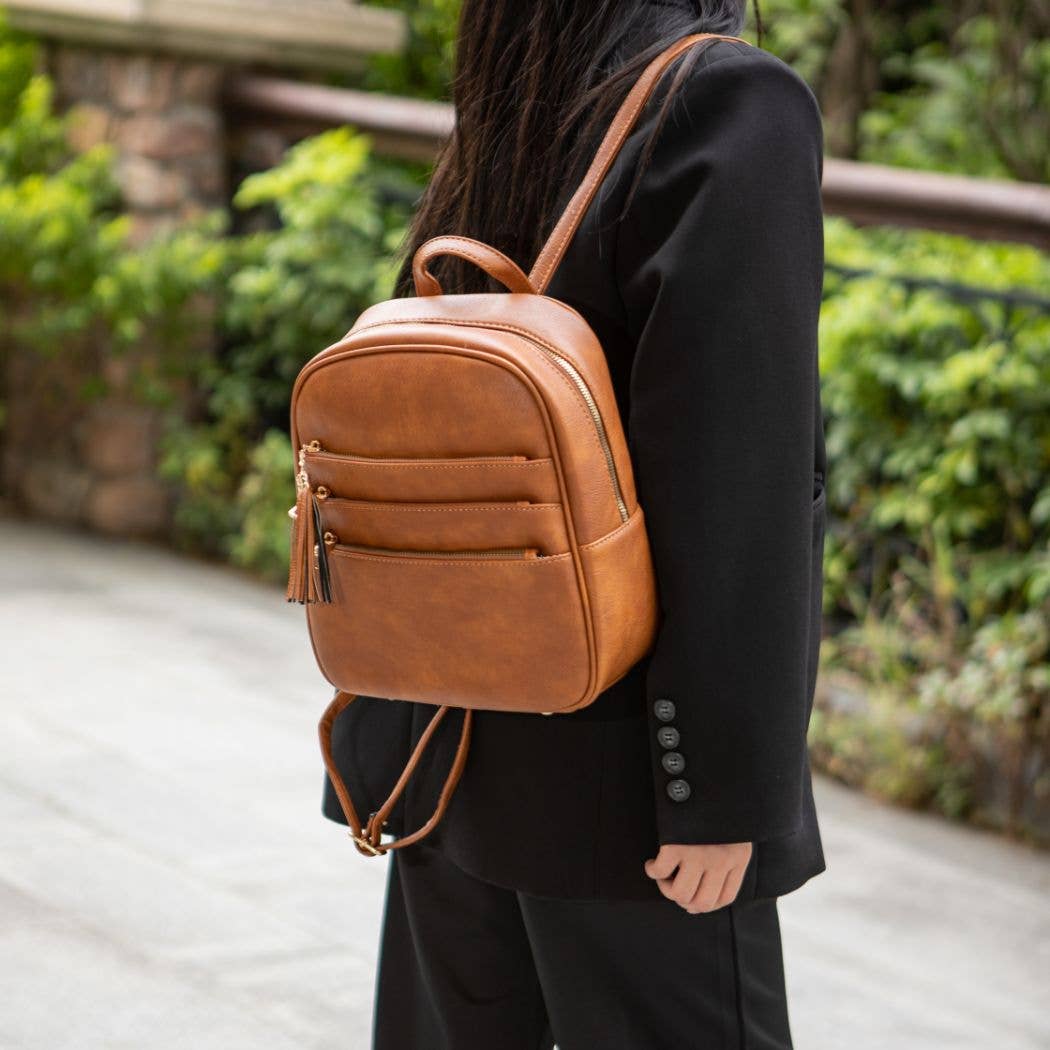 MKF Collection – Engroshandel Rygsæk - Dame – Roxane Vegan Læder Kvinders Rygsæk og Wristlet Pouch- 35