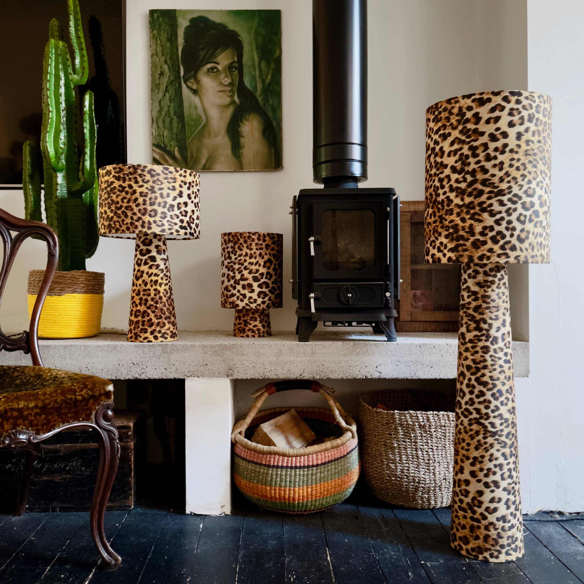 Love Frankie - Wholesale Accent/Desk Lamp - Handmade Portable Lamps in Luxe Leopard Print Velvet2