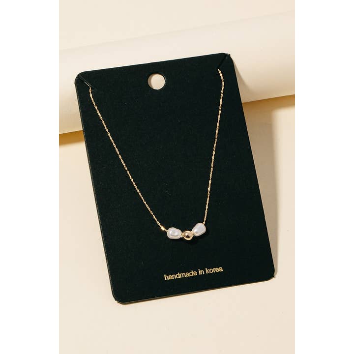 Collana a catena con ciondoli in perle e perline metalliche per la vendita all'ingrosso da parte di Anarchy Street