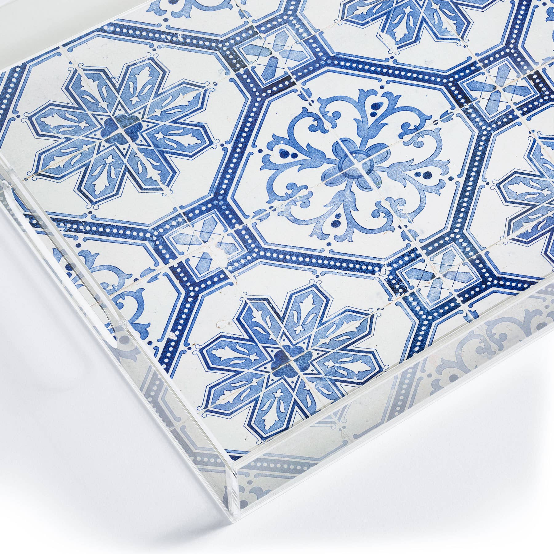 Deny Designs - Vente Plateaux décoratifs - Plateau en acrylique à motif de carreaux portugais bleu Henrike Schenk6