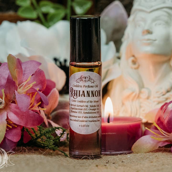 Rhiannon Godinnen Parfumolie voor Inspiratie en Vrouwelijke Kracht voor wholesale door Inked Goddess Creations