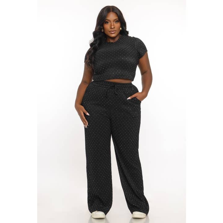 Completo 2 pezzi taglie forti con pantaloni increspati e pietre per la vendita all'ingrosso da parte di DORCAS