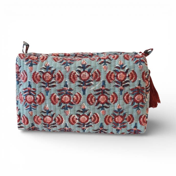 Printed cotton toiletry bag No. 99 for wholesale by Claire Beaugrand
