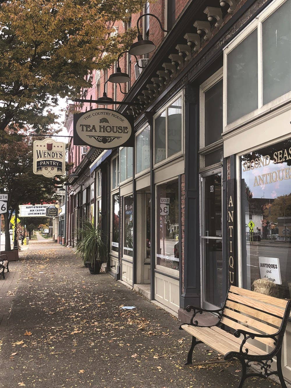 W. W. Norton - Wholesale Travel - Backroads & Byways of Upstate New York1