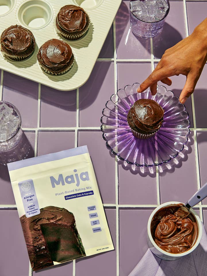 Chocolate Cake & Cupcake Mix for wholesale by Maja