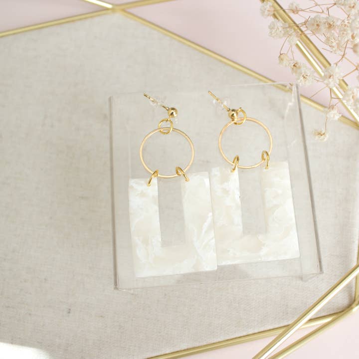 Crystal Stone Aurora for wholesale by Simply Yenni