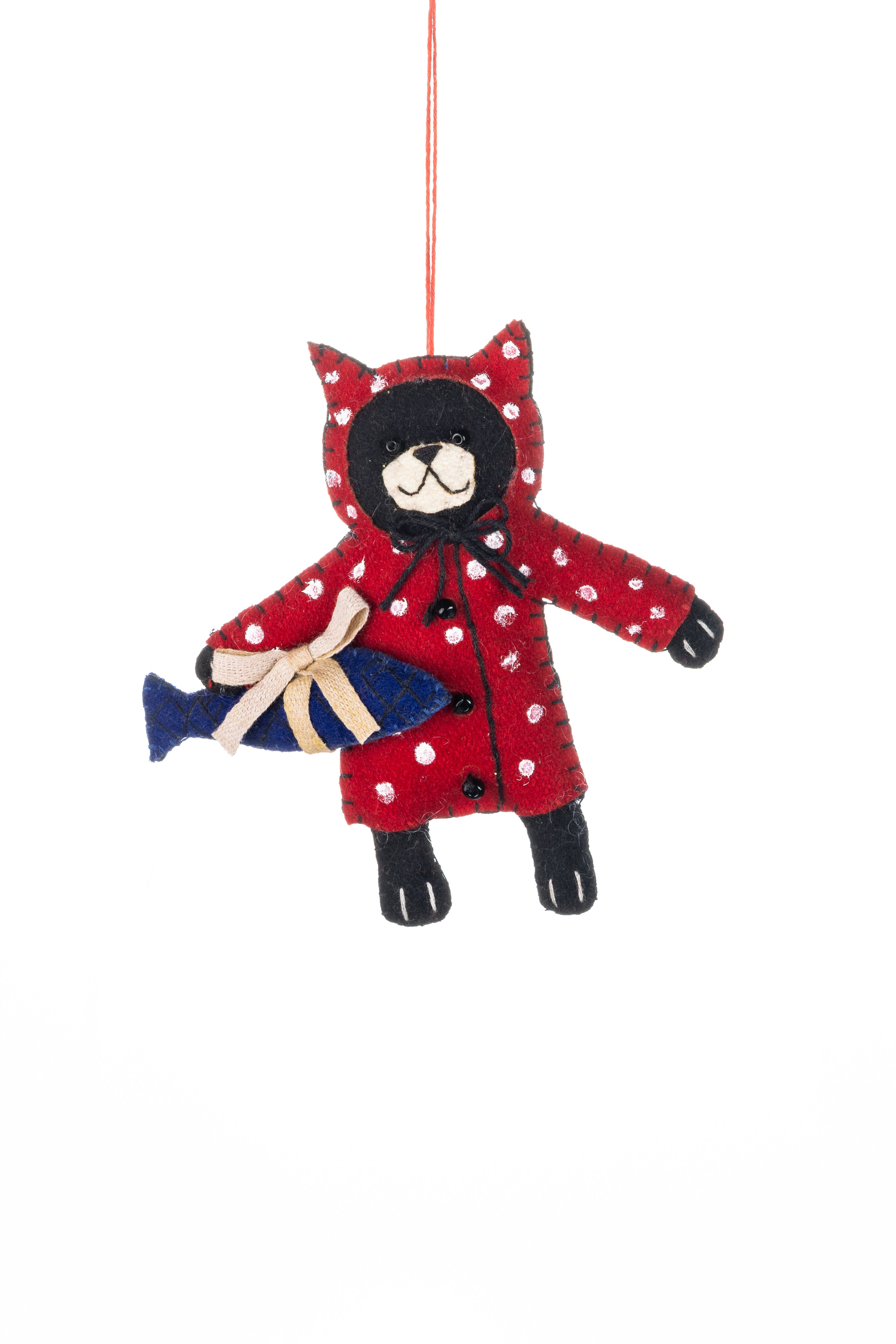 Shoeless Joe Ltd – wholesale Ornament – Felt Cat In Coat with Fish0