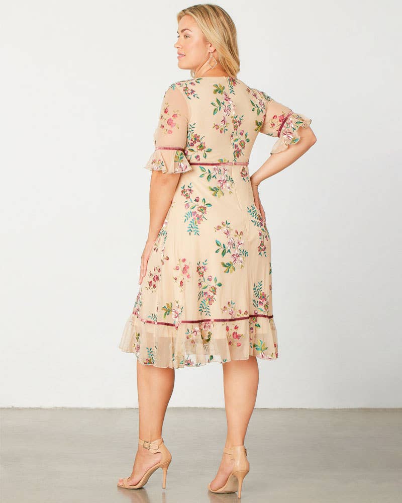 Kiyonna - Wholesale Dress - Women's - Wildflower Embroidered Dress - Plus Size5