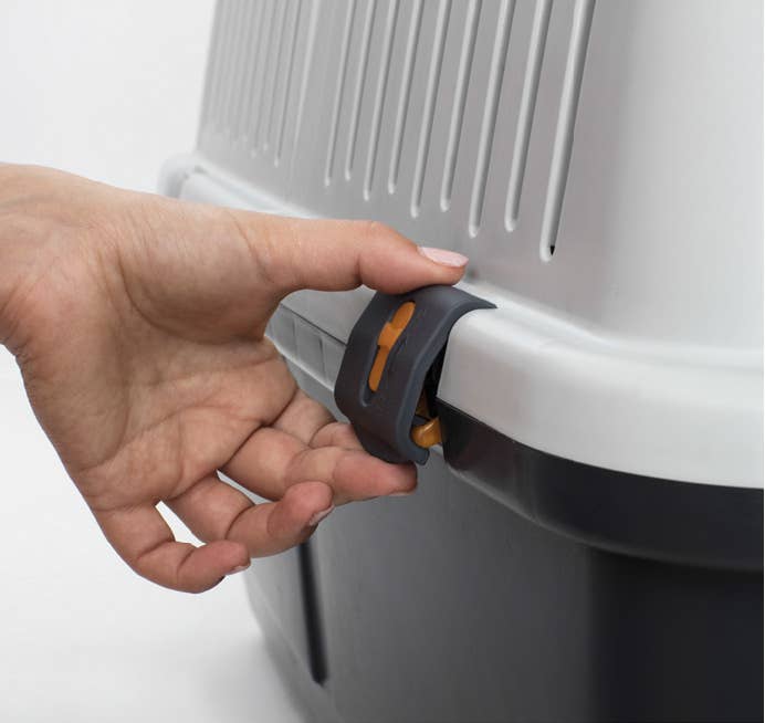 Grey Carrier Bracco Dog Carriers for wholesale on Faire32