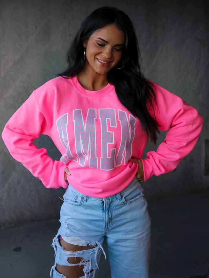 Small Town Society Apparel Co. – Großhandel Sweatshirt mit Grafikdruck – Damen – Amen Sweatshirt in Neonpink, Unisex0