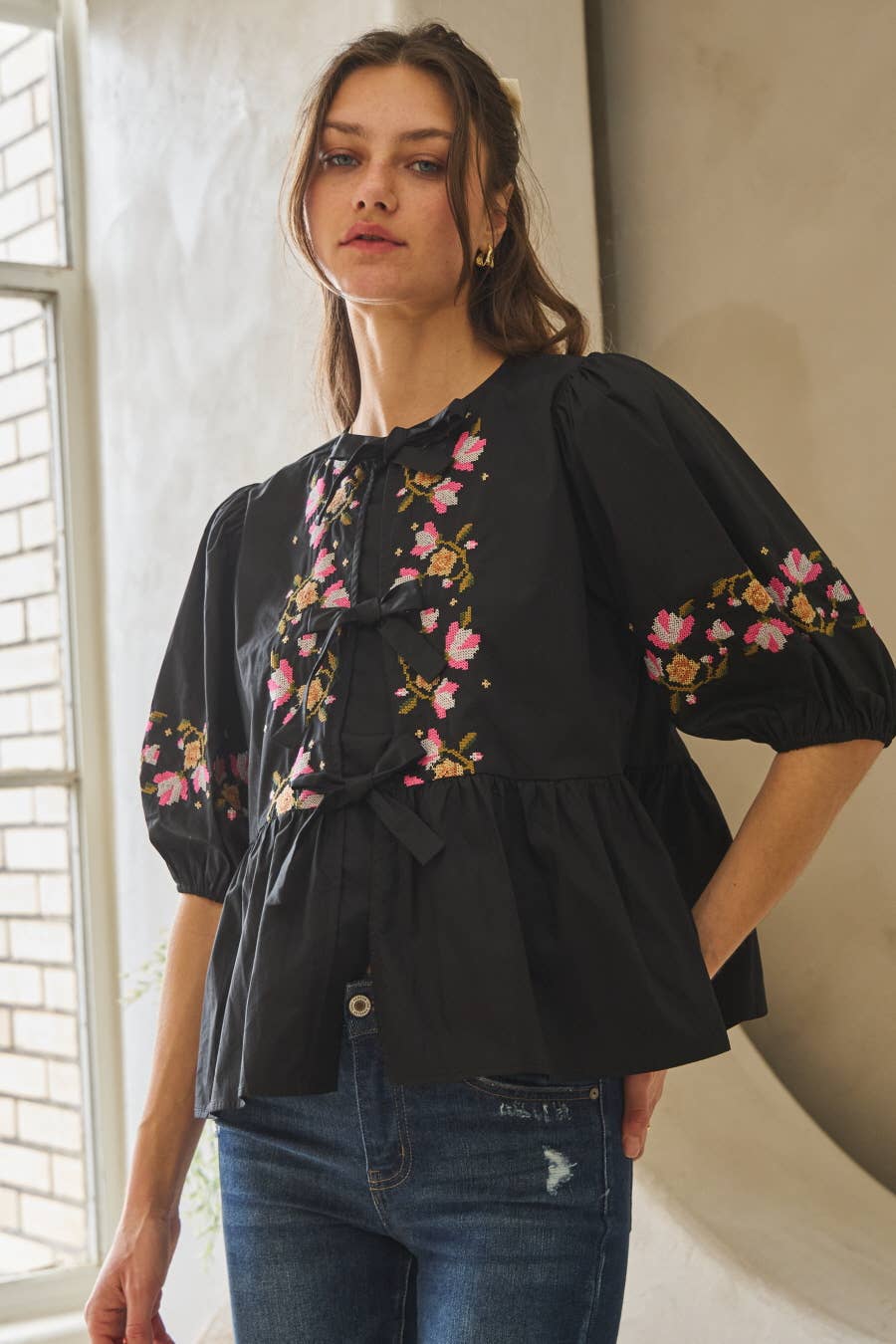 Oddi - Vendita all'ingrosso Camicetta - Donna - Blusa in popeline con fiocco frontale.20