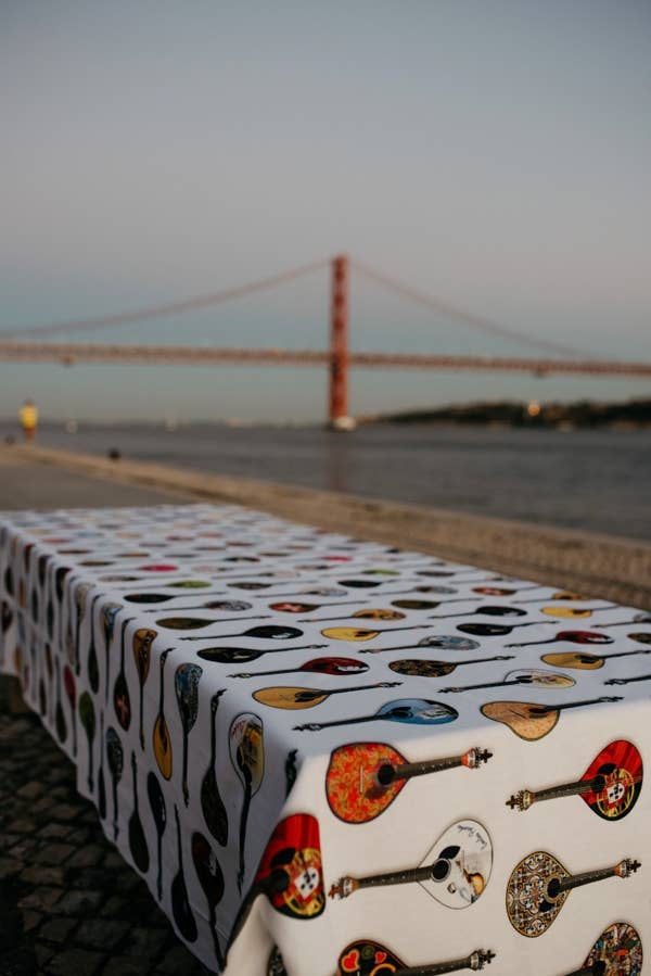 Vidal Tecidos - Venta al por mayor Tapices/telas - Tejido Guitarras Portuguesas2