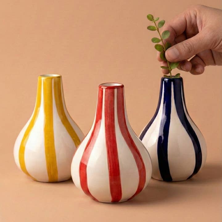 Ensemble cadeau de vases à bourgeons rayés faits à la main – Lot de 3 pour la vente par Casa Amarosa