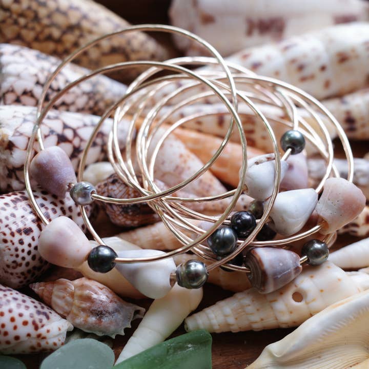 Flotsam & Co. Hawaii - Wholesale Bangle Bracelet - Tahitian Pearl and Cone Shell Bangle4