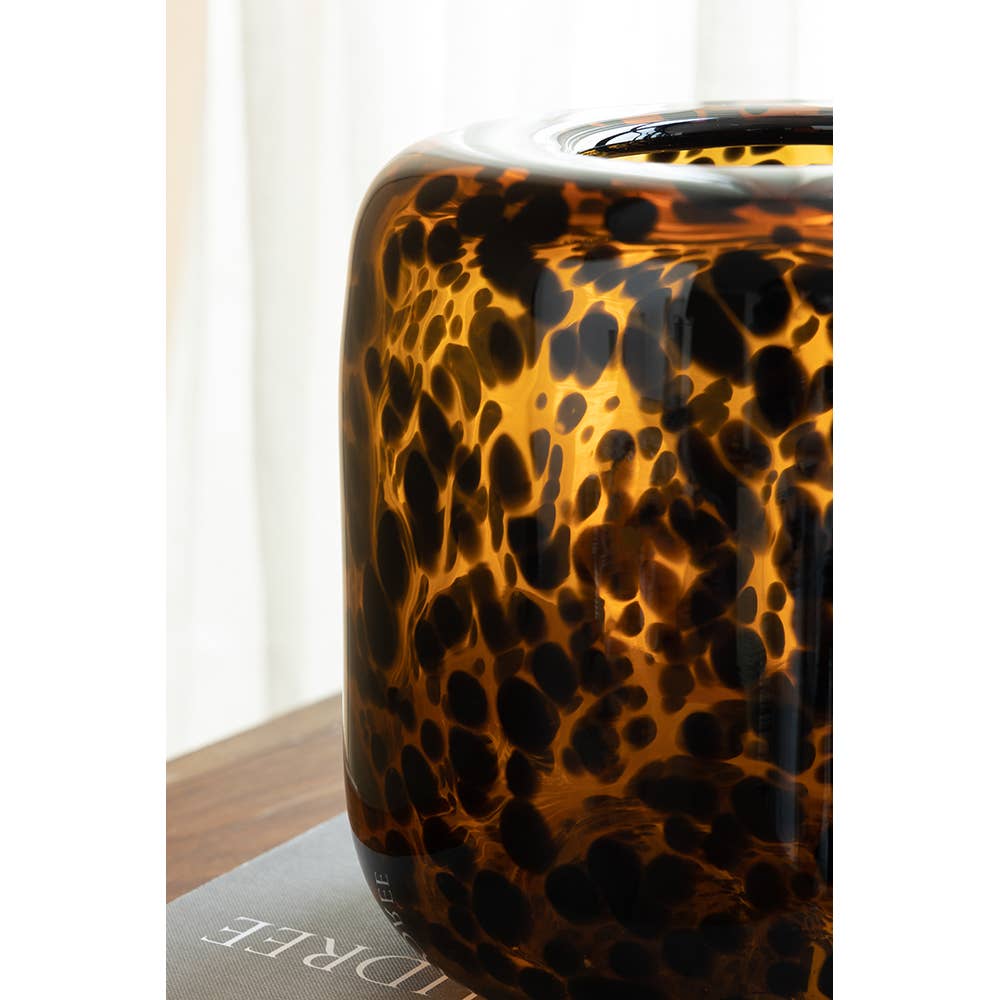 A&B Home Group Inc. - Wholesale Vase - 7.9x7.9" Amber Leopard Glass Vase2