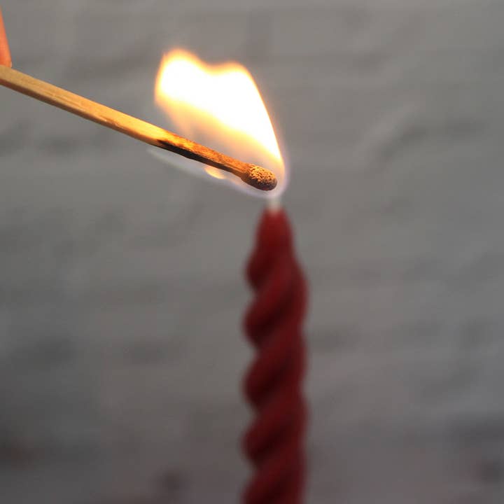 Happy Honey Bee Co. - Wholesale Tapered Candle/Candlestick - Twisted Taper Beeswax Candles, 7 Inches Burgundy Red & Green3