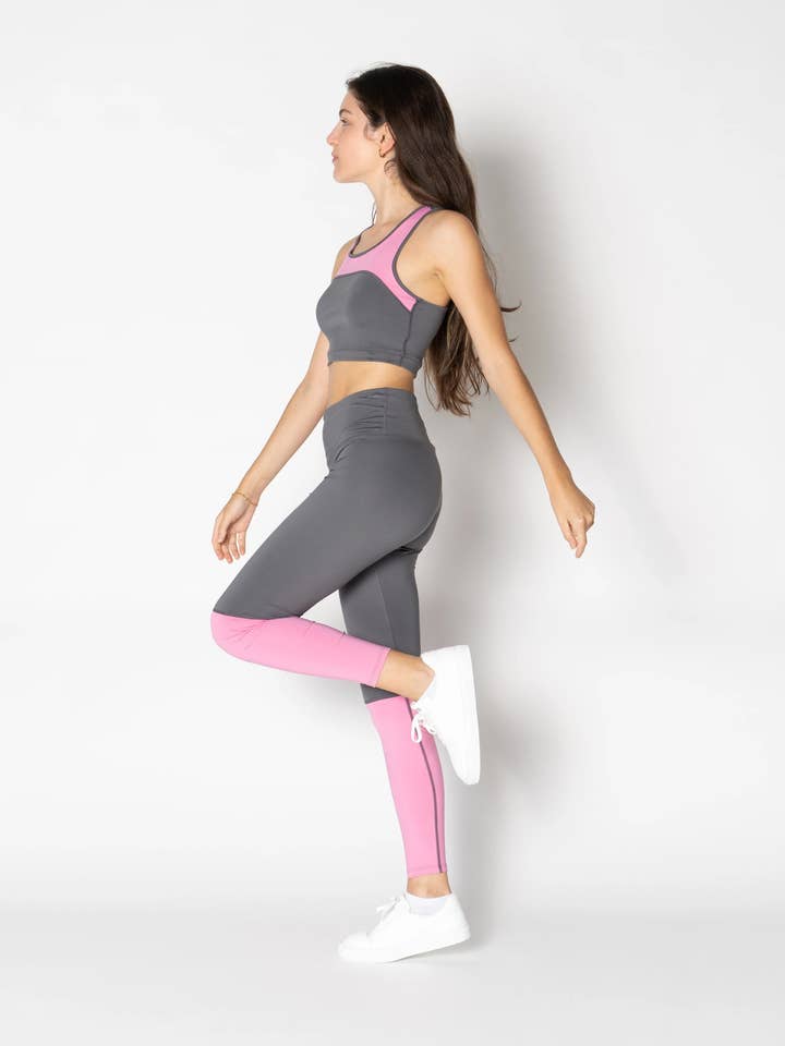 Sutiã esportivo cinza e rosa Racer Back por atacado de NU-IN