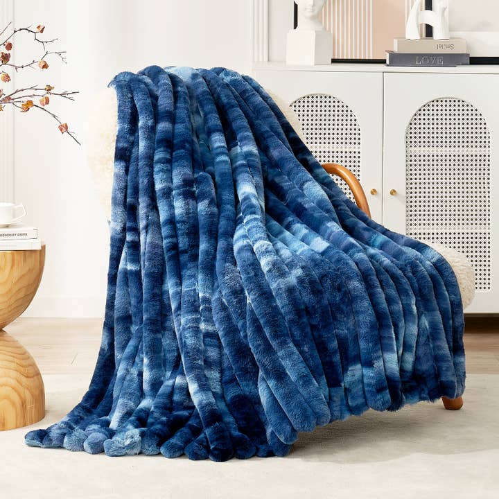 DreamValley - Wholesale Throw Blanket - CB Striped Faux Fur Warm Plush Throw Blanket, Tie-dye Color9