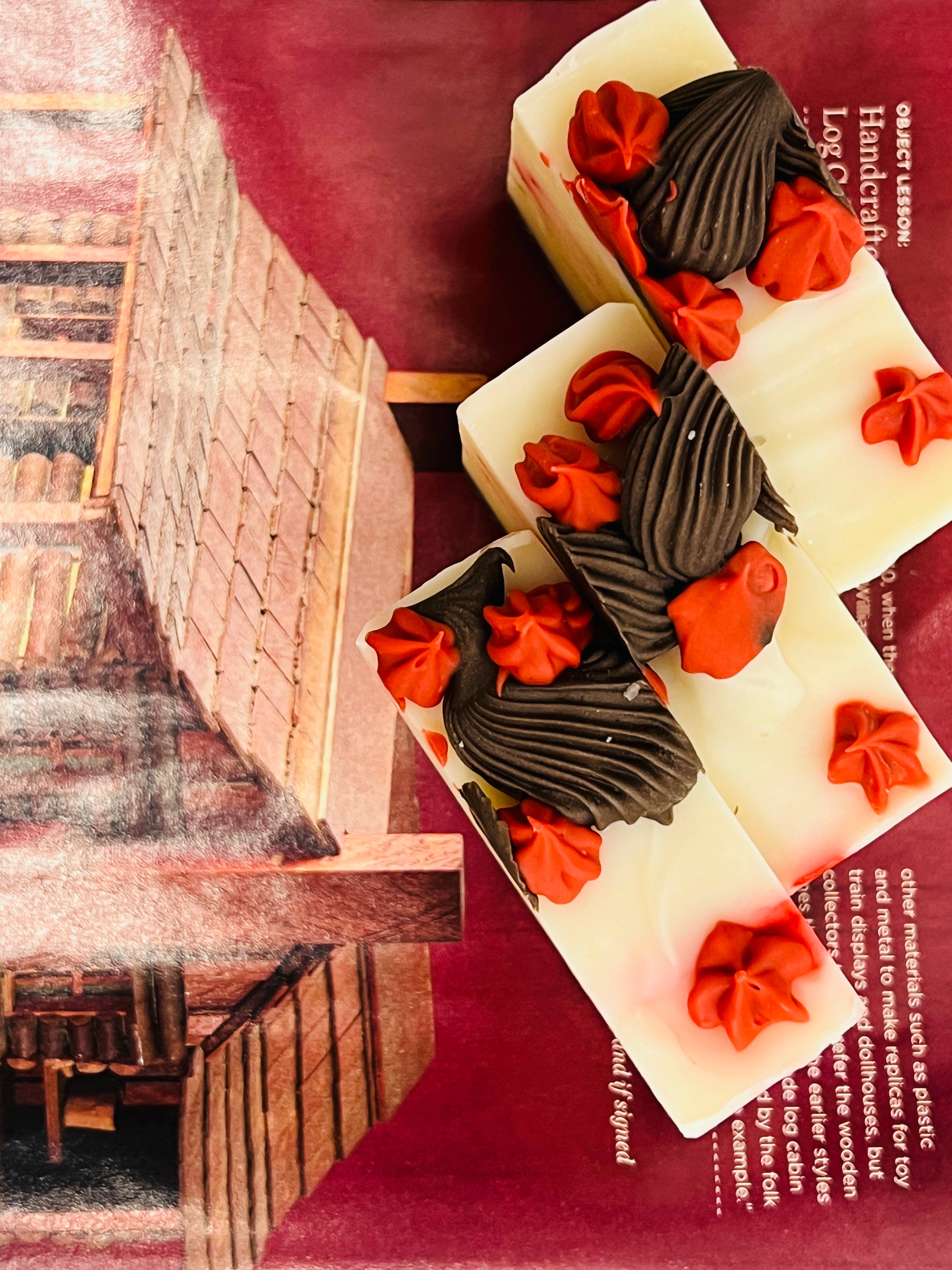 MeiJi & co. - Wholesale Bar Soap - Autumn Bliss Artisan Soap Bar: Pomegranate Sandalwood5