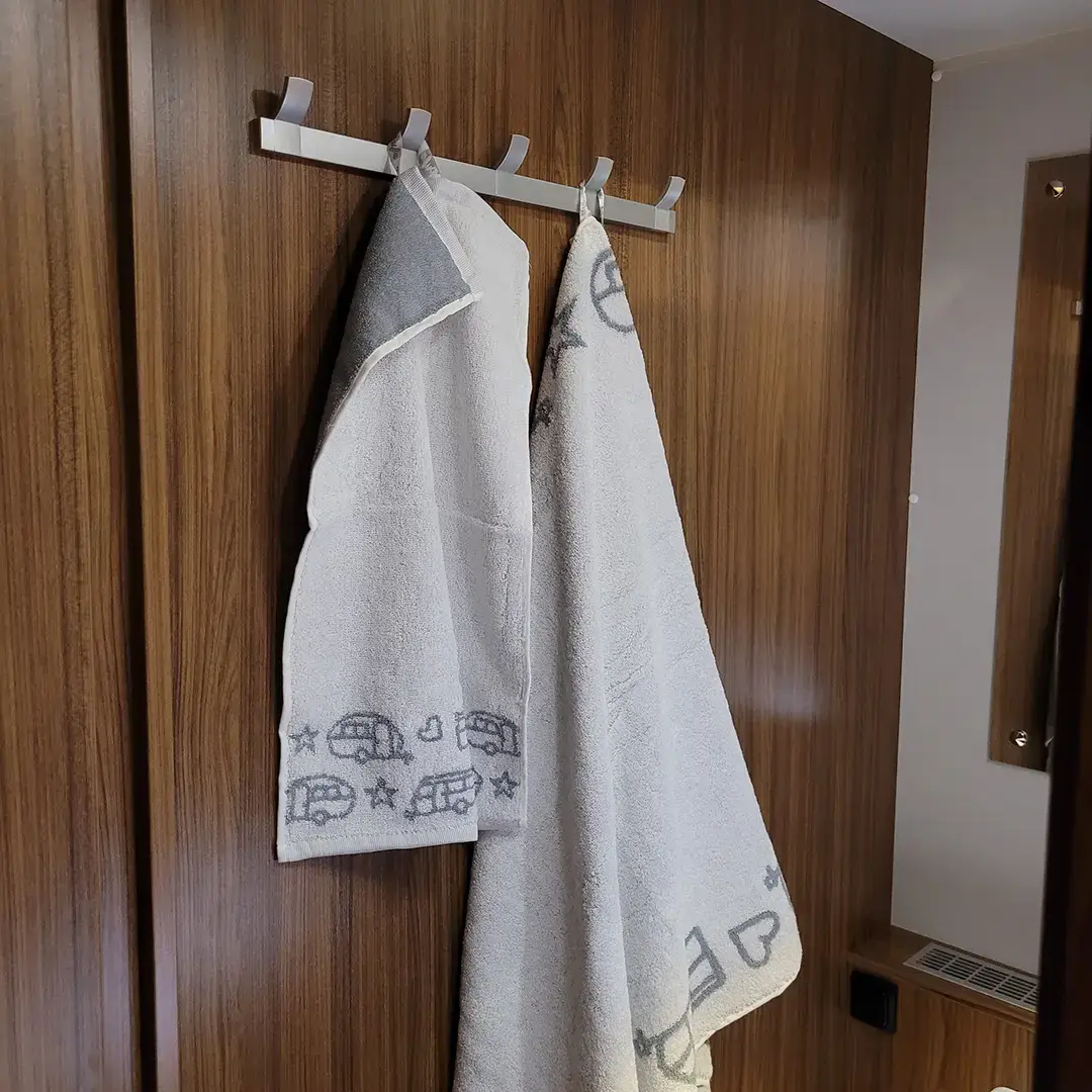 Pufz - Wholesale Hand Towel - Towel Caravan0