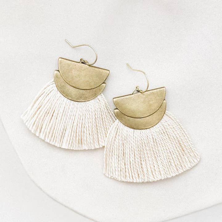 Solid Drop fläktar - dubbel halvmåne fläkt Fringe Boho Minimal för wholesale av Stil Works Studio