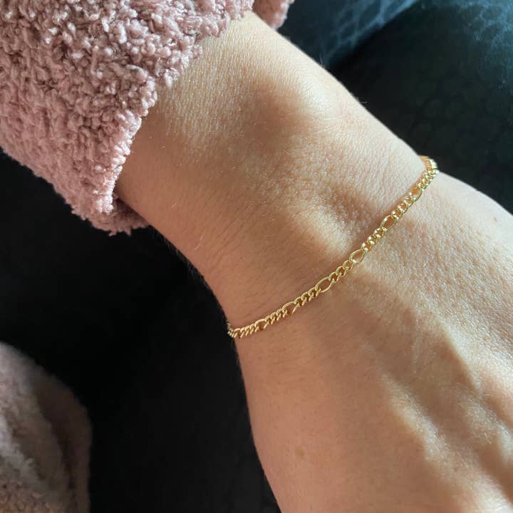 GoldFi - Wholesale Link & Chain Necklace - 18k Gold Filled 2mm Rounded 3x1 Figaro Chain