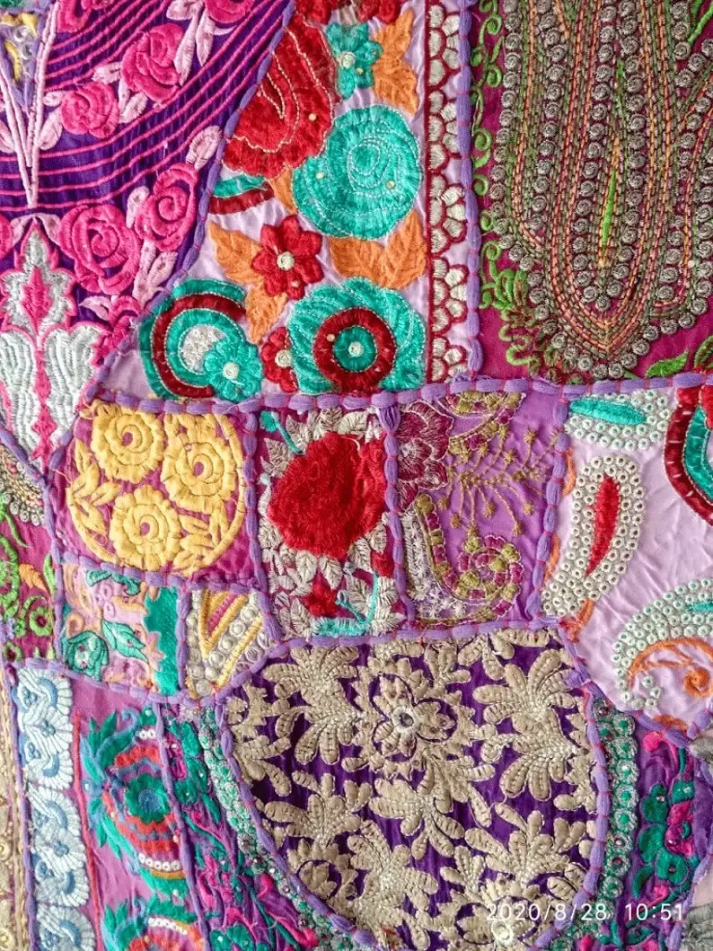 GYPSY STUDIO – wholesale Tapestry/textile – Wall Tapestry Indian Patchwork Wall Hanging Vintage Sari 1