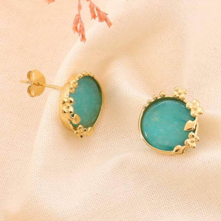 Bohémska örhängen i stål med blomma och cabochonsten 0324027 för wholesale av Lilas de Seine