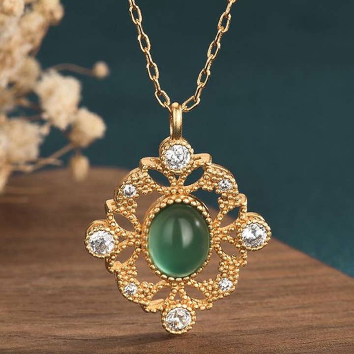 Königin-Jade-Halskette für den Großhandel von Bright MacMing