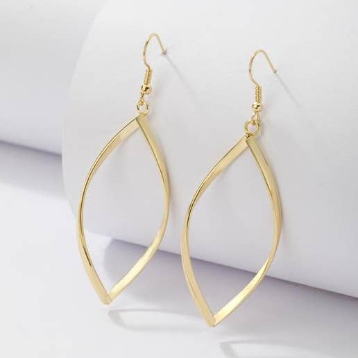 SIMPLE LEAF earrings for wholesale by APARA Jewelry