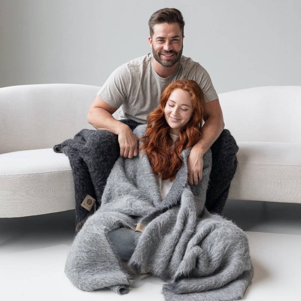 BIG LOViE - Wholesale Throw Blanket - Suri Collection19