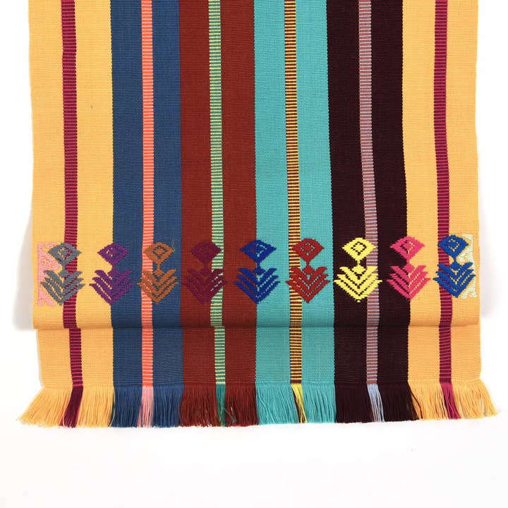 Mayamam Weavers - Wholesale Table Runner - Artisan Made Guatemalan Hand Woven Celebration Table Runner11