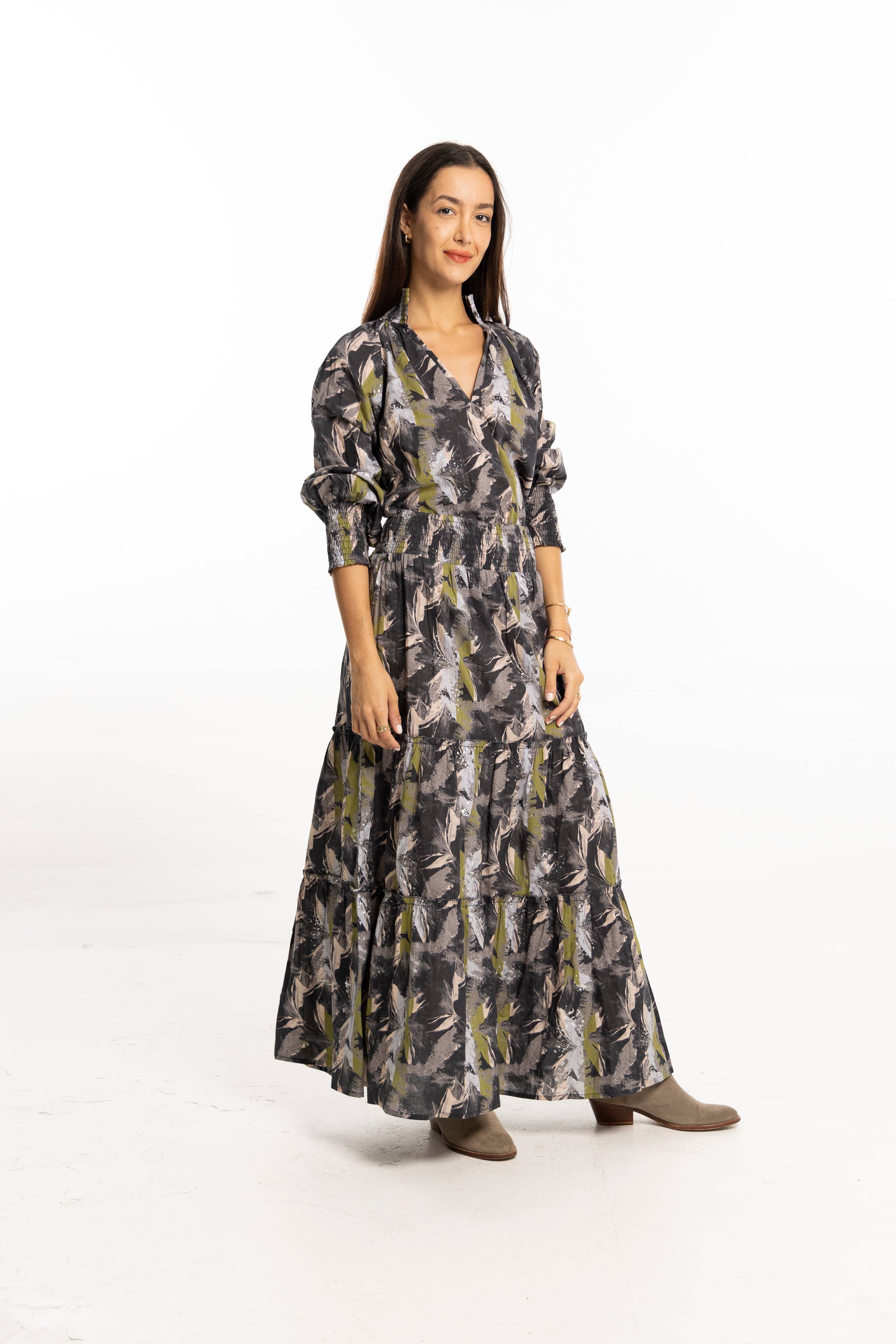 Preto/prata Saia Nour. Prata para venda a revendedores na Faire1