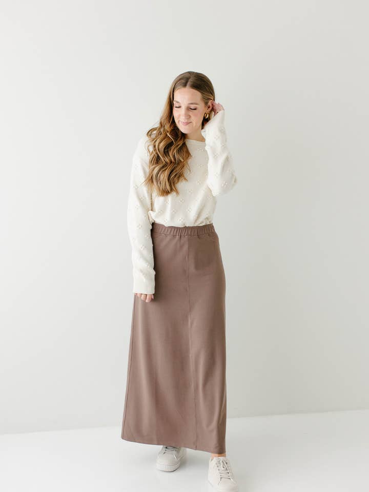 The Main Street Exchange - Wholesale Skirt - Women's - 'Caroline' Long Knit Denim Skirt9