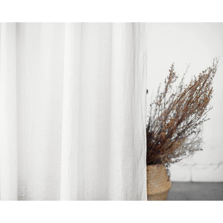Linen Couture – wholesale Gardin – Vit linnegardin med hällor