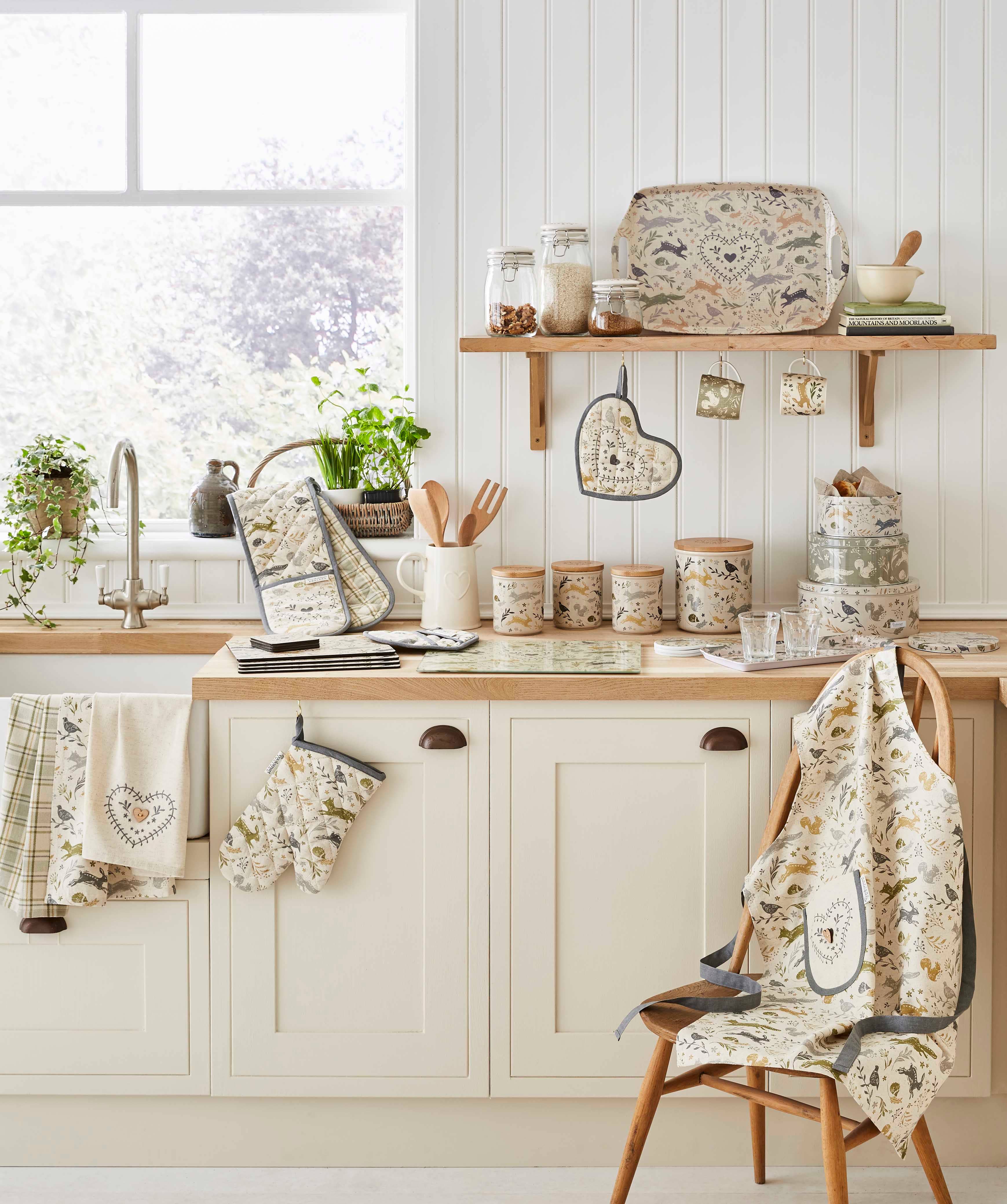 Multi 1.5l Glass Jar with Push Bamboo Lid Woodland for wholesale on Faire1