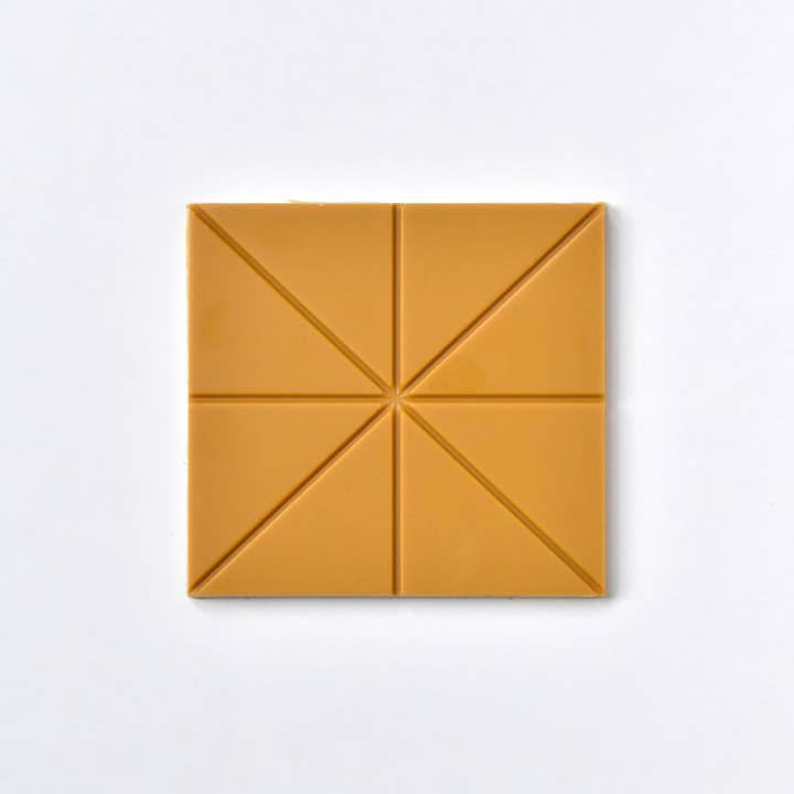 Vaughts Chocolate - Wholesale Chocolate - Danish Seaberry - Tart White Chocolate1