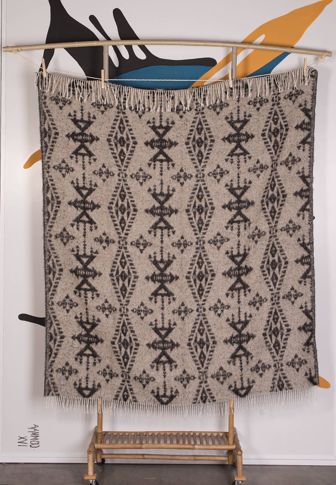 Beat Collection by Lanificio Idealtex Srl – Engroshandel Tæppe – Tribal uld- og alpaka-plaid med etnisk jacquardmønster26