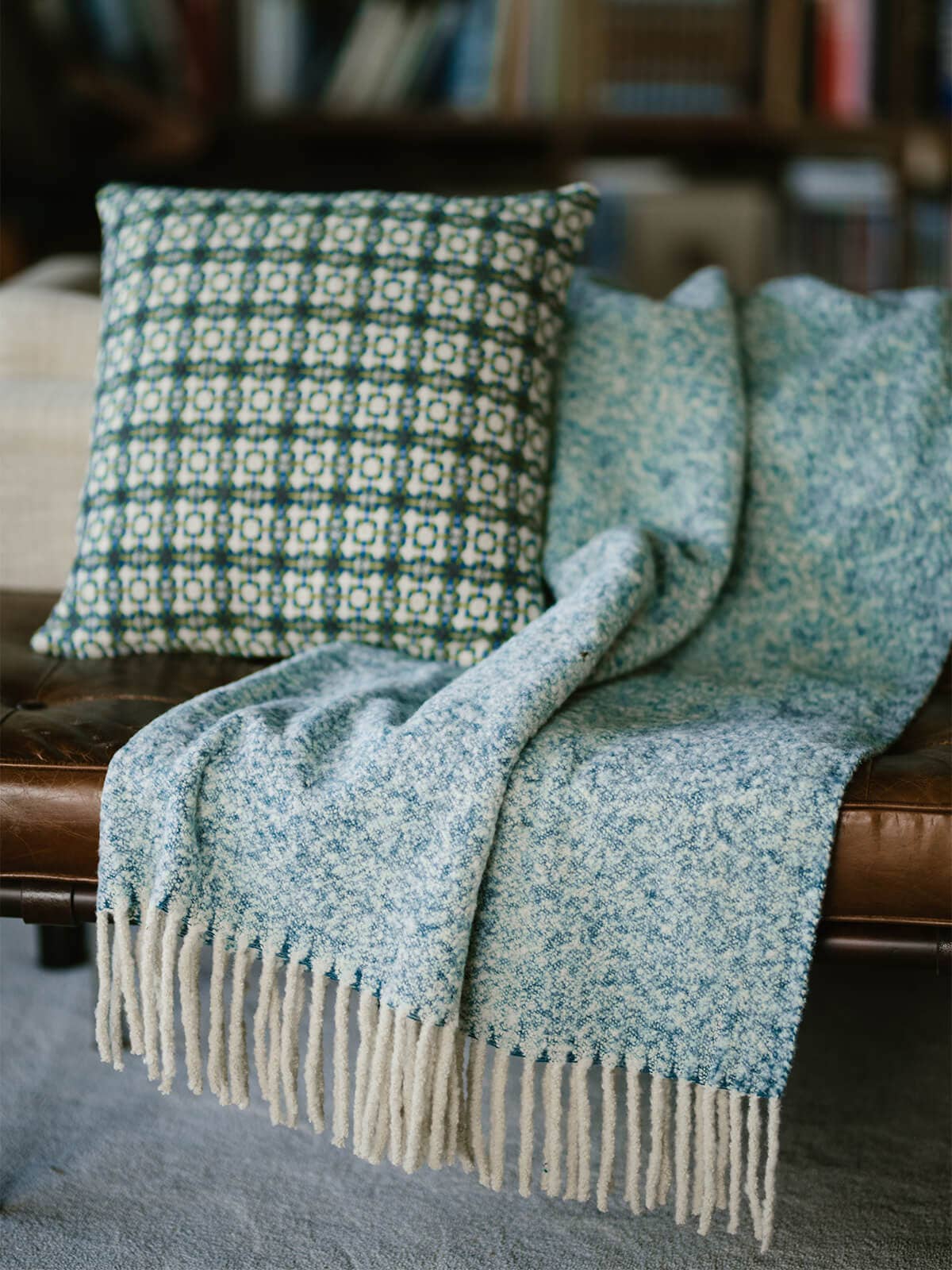 Burel Factory - Wholesale Throw Blanket - Bouclé Marble Blanket6