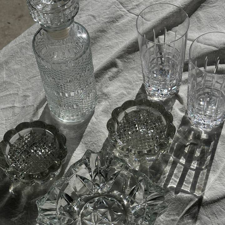 Office Objets - Wholesale Ashtray - Large square ashtray with large diamond points21