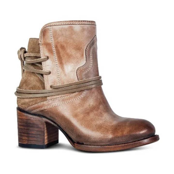 Bottine courte bohème vintage pour la vente par Serenity Collective