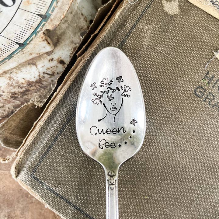 The Sassy Barn - Wholesale Table Spoon (Cutlery) - Queen Bee Vintage Stamped Spoon