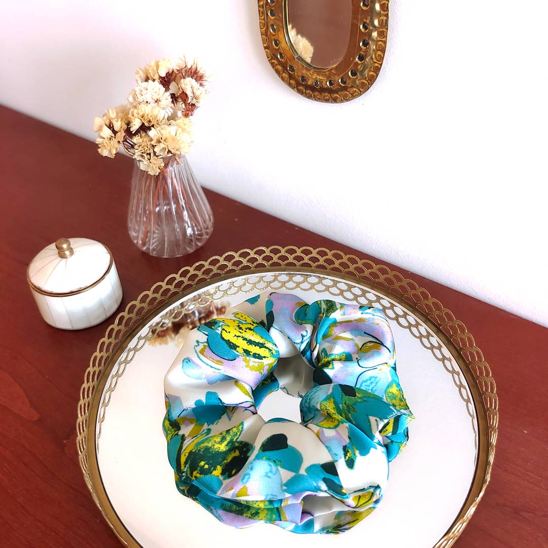 Laure Derrey – Scrunchie - Mulher por atacado – Chouchou MAEVA / poliéster estampado floral verde e turquesa7