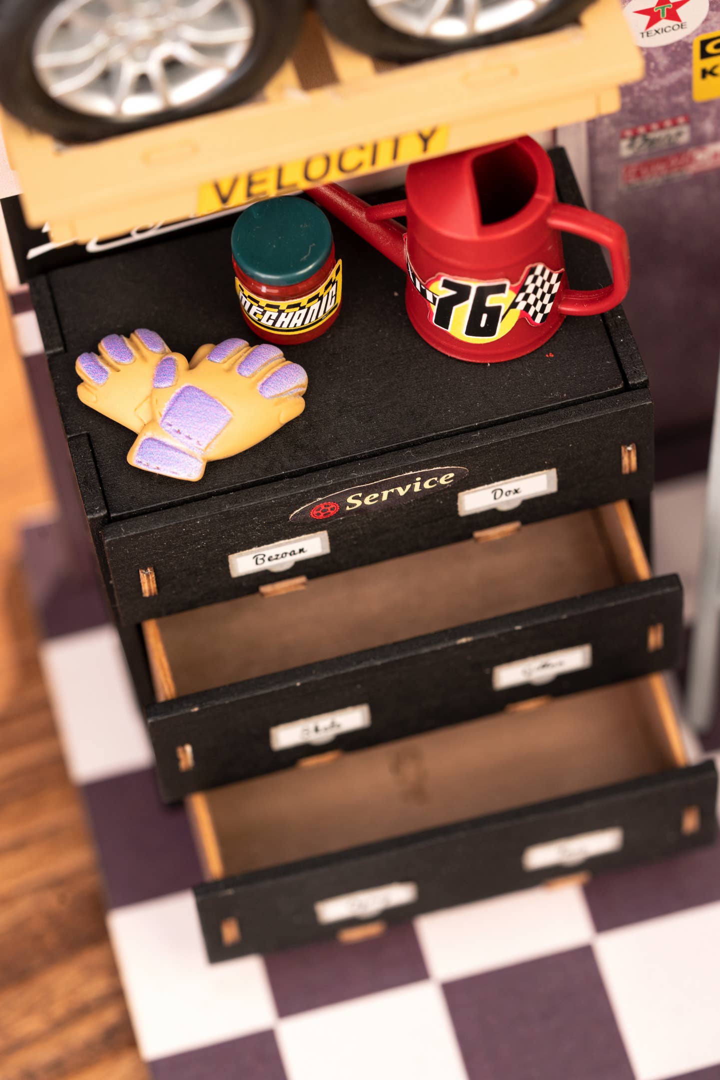 Hands Craft - Wholesale DIY Craft Kit - DIY Miniature House Kit: Garage Workshop12