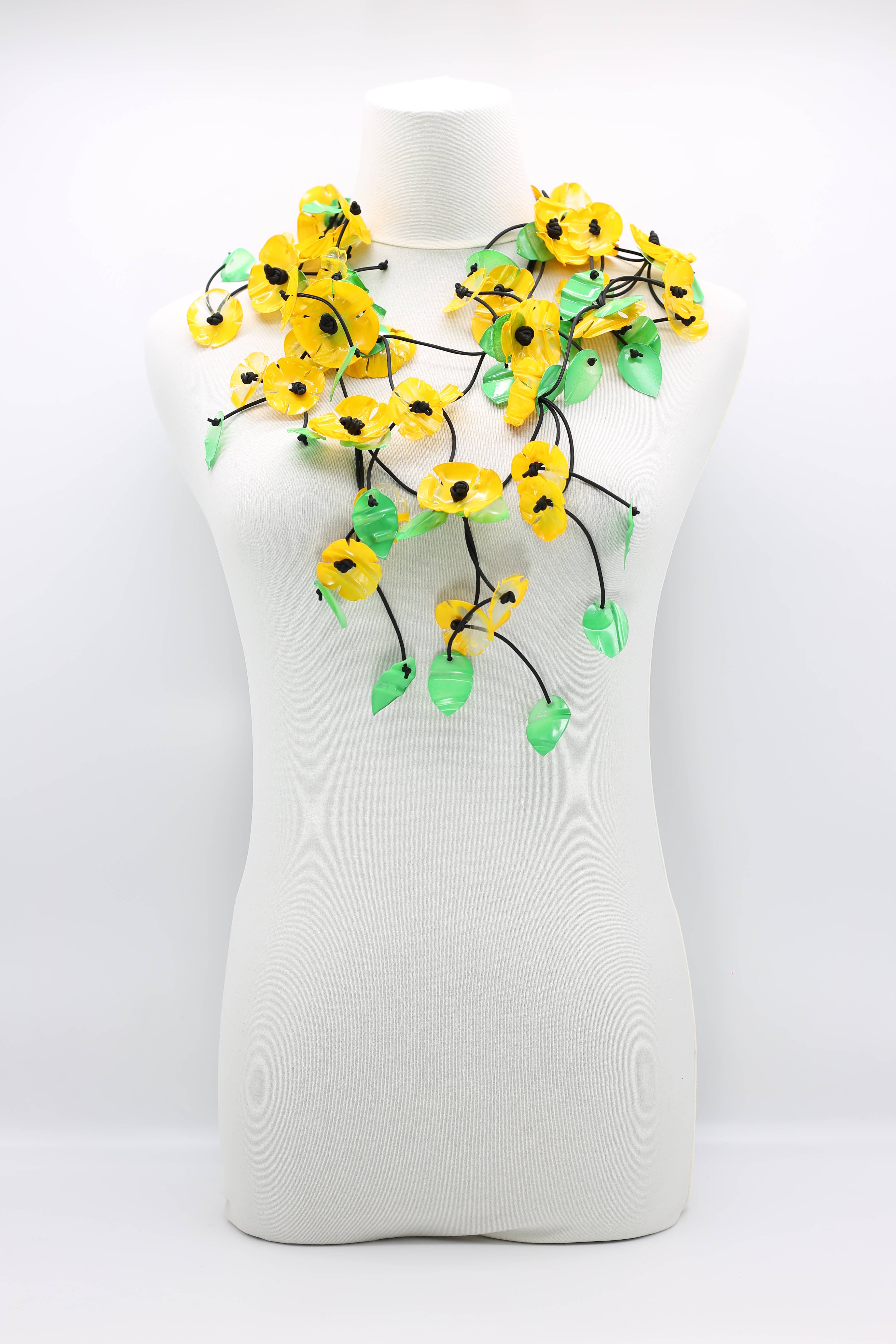 Jianhui London - Vente Colliers plastrons - Bouteilles en plastique recyclées Coquelicot avec colliers de feuilles3