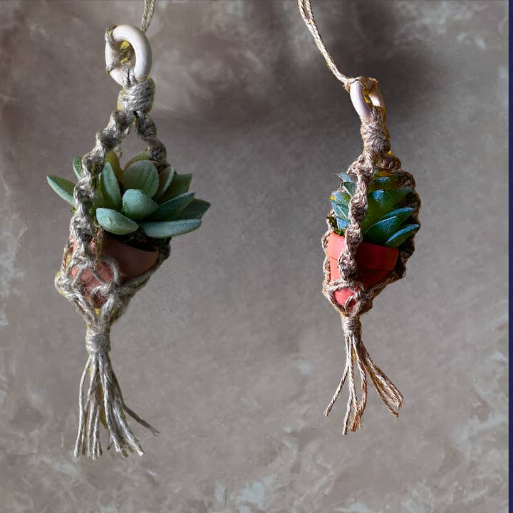 The PlantOutfitter - Wholesale Car Decorative Charm - Unisex - Car Macrame Plant Hanger with Artificial Plant1