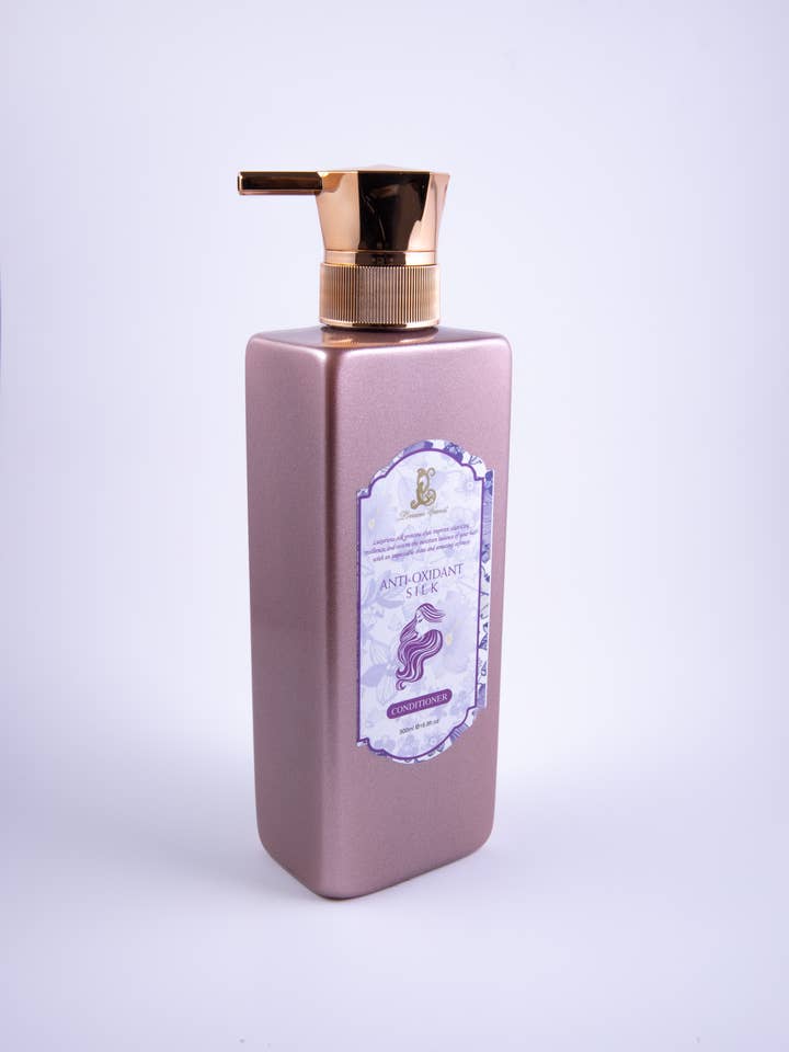 Revitalisant anti-oxydant en soie pour la vente par Lorraine Varnes