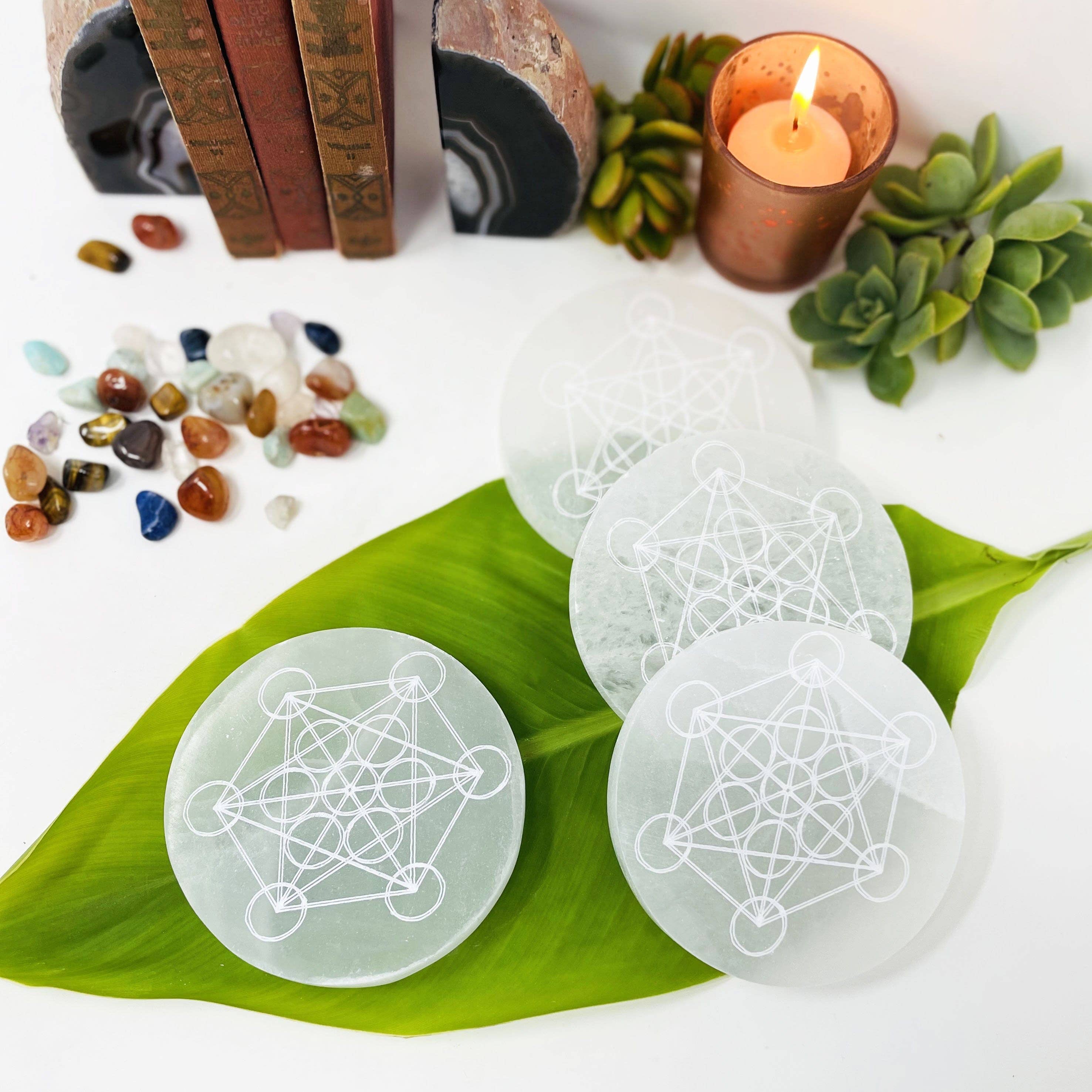 Rock Paradise - Wholesale Crystal Charging Plate - Crystal Selenite Round Engraved Metatron Charging Plate 10cm6